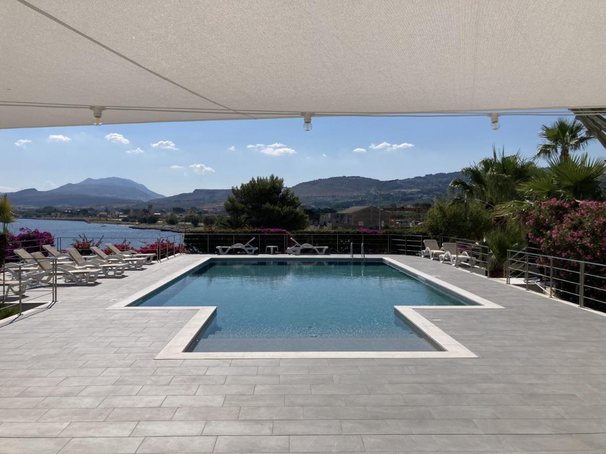 Residence Tamarea Tonnara di Bonagia Exterior photo